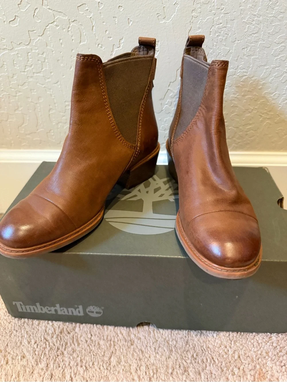 Timberland Women’s Brown Leather Chelsea Boots